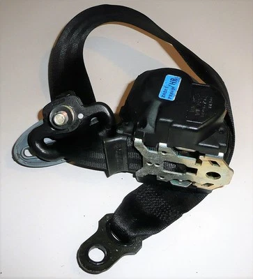 Skoda Felicia Estate 1.6 - Cinturón de seguridad trasero lado conductor - derecho Foto 1 de 3