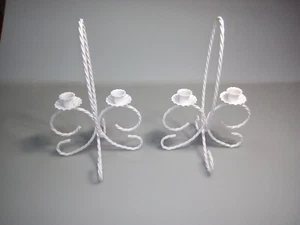 2 weiße Kerzenständer. Metall Twist Design, 13 Zoll Höhe, - Bild 1 von 10