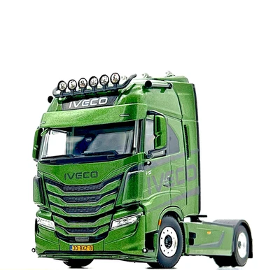 Iveco S-way AS high MY2024 4x2 WSI truck models 1:50 scale — 第 1/4 张图片