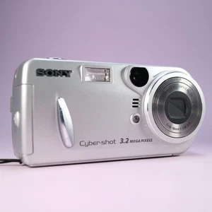 Sony Digital Camera Cybershot DSC-P72 3.2MP Silver Tested W/ Sony Memory Stick - Picture 1 of 8