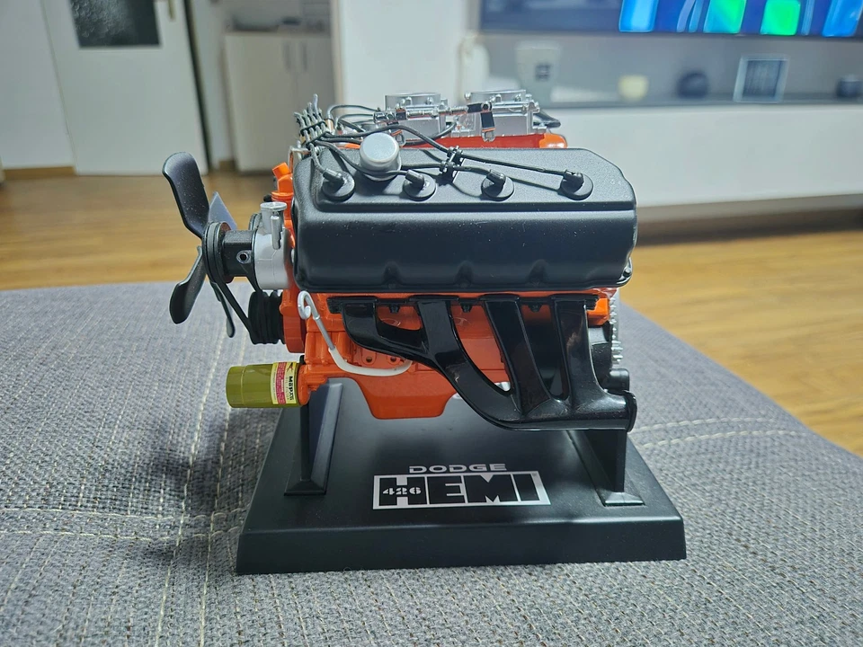 Liberty Classics Inc. 6107 Dodge 426 Hemi Engine 2004 - Bild 1 von 4