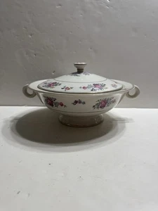 Theodore Haviland NY America Porcelain Round Covered Vegetable Dish - Arlington - Picture 1 of 18