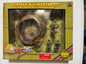 2005 21st Century Toys - German 8cm Mortar Pit w/Crew and Base - Never Opened - Picture 1 of 8