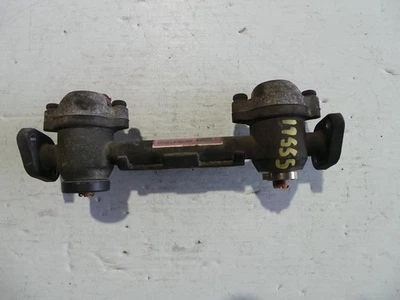 SUBARU LIBERTY 2ND GEN 06/1994-01/1999 FUEL INJECTOR PAIR - image 1 of 4