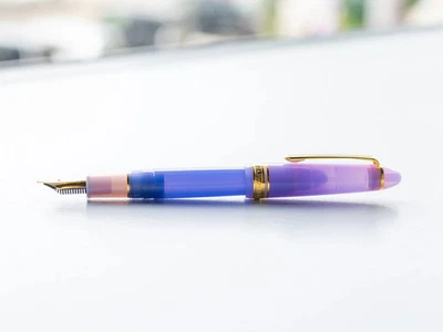 Sailor Pentnote Original Fountain Pen Yonomori Sakura 14K MF No Ink Cartridges - Image 1 of 4
