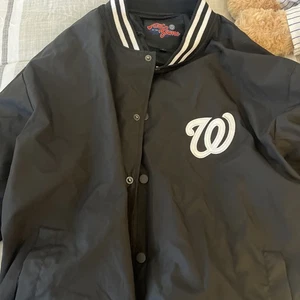 Washington Nationals El Salvadorian Day Exclusive Ticket Item 28.09.25 Game - Bild 1 von 4