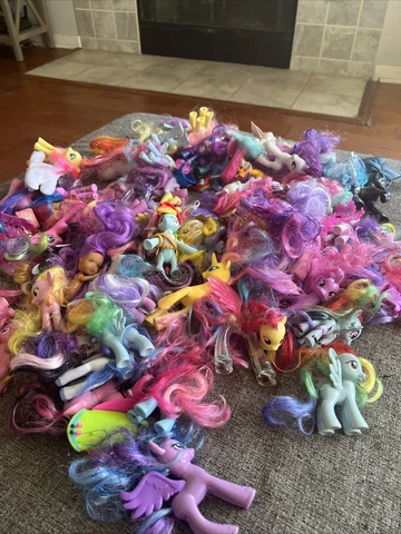 Blind Bag My Little Pony Mystery Mini Figures- 10 count Cover