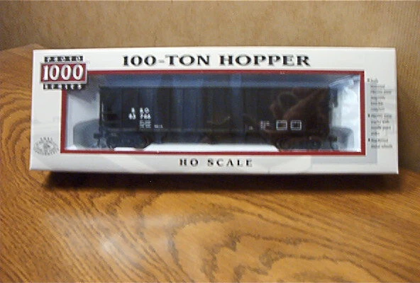 LIFE-LIKE PROTO 1000 SERIES B&O 100-TON HOPPER CAR #83746  HO SCALE - Image 1 of 1