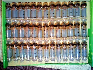 2pcs 6P14P (6П14П) / 6BQ5 / EL84 / 7189 NOS Tubes Matched Pair tested Gold grid - Picture 1 of 2