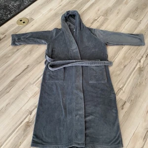 Morgenmantel mit Kapuze für Herren mit Bindeband - Bild 1 von 5