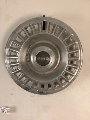 Pontiac PMD Catalina Tempest 1967-1968 tapacubos OEM cubierta de rueda vintage Foto 1 de 2