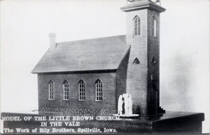 Modelo de postal RPPC de Brown Church Spillville, Iowa años 60 - Imagen 1 de 2