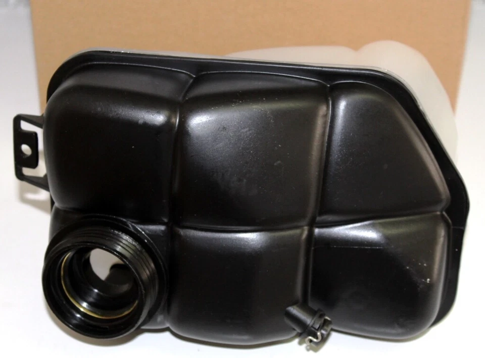 Kühlmittel Ausgleichsbehälter für Fiat Hyundai Mercedes Mini Peugeot Renault - Image 1 of 3
