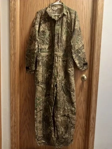 Vintage Walls Realtree Camo Coveralls Mens L Reg 42-44 USA Made Outdoor Jumpsuit - Picture 1 of 19