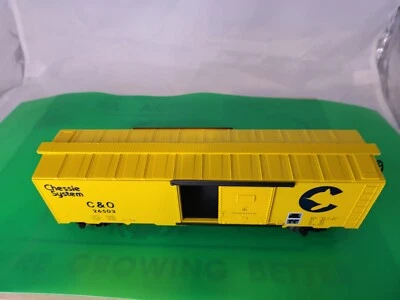 Frank Roundhouse O Scale Box Car Chessie Systems  C&O #26503 Yellow - Image 1 of 4