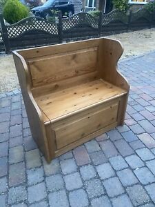A Lovely settle monks bench pew seat shoe storage