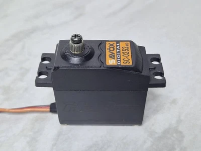 Savox SC-0252MG Digital Metal Gear RC Servo 10KG For Nitro/Electric 1/10 1/8 - Image 1 of 4