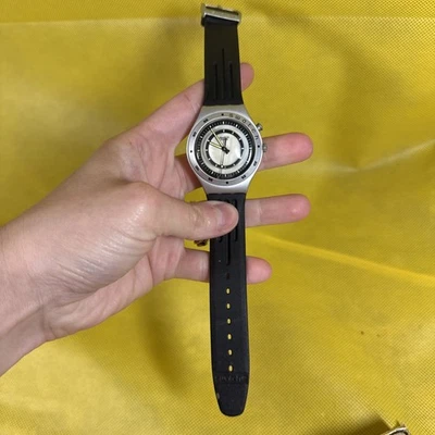 Swatch Irony 铝质专利独特手表,瑞士制造防水 L2 — 第 1/4 张图片