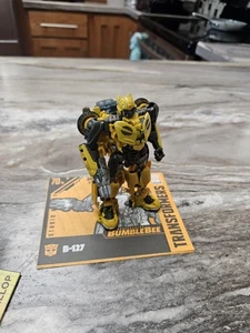 Transformers Buzzworthy Bumblebee B-127 Studio Series Action Figure - Picture 1 of 1