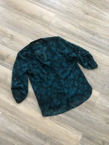 Covington Petite Small Snakeskin Black Teal Blouse Top - Picture 1 of 8