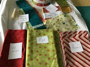 Holly Jolly Sandy Gervais Moda Rare Jelly Roll+35 P. Charm Pack +Various Pieces - Picture 1 of 4