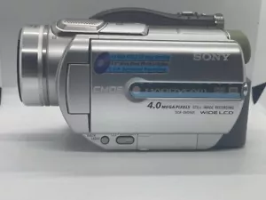 SONY DCR-DVD505 Handycam MiniDVD PAL Camcorder+Remote(touch-faulty) - Picture 1 of 11