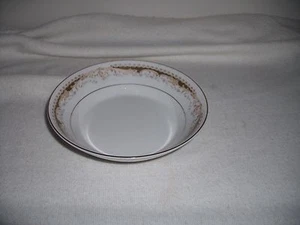 Signature Collection Select Fine China Queen Anne Dessert Berry Bowl #113 - Picture 1 of 5
