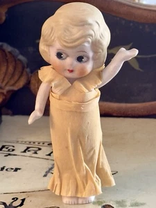 Bambola Kewpie Vintage Giappone Bisque Porcellana Dipinta a Mano Snodata 7" con Abito Crepe - Foto 1 di 20