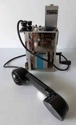 Vecchio Telefono Con Manovella Safnat Milano - Immagine 1 di 4