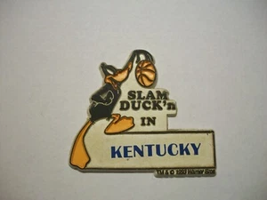 1993 ~ Pato Lucas / Kentucky ~ Slam Duck'n (Warner Bros.) Imán ~ Wildcats - Imagen 1 de 2