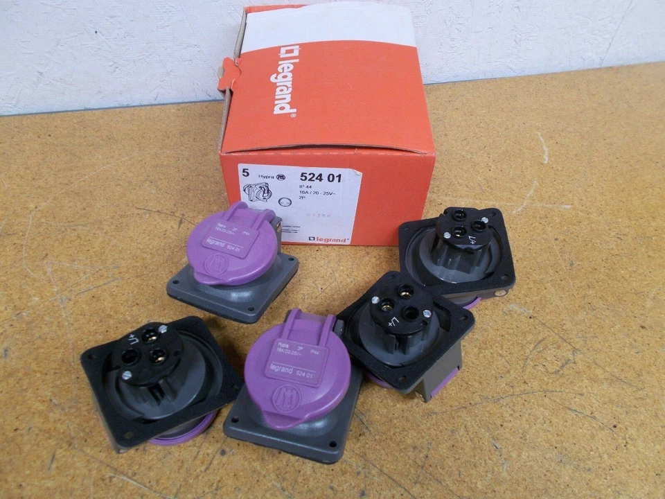 Hypra Legrand 524 01 IP 44 16A 20-25V 2P Plug Receptacle New 5 Per Box - Image 1 of 4