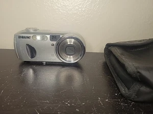 Sony Cyber Shot DSC-P73 4.1 MP - Vintage Kompakt Digitalkamera - getestet mit Tasche - Bild 1 von 12