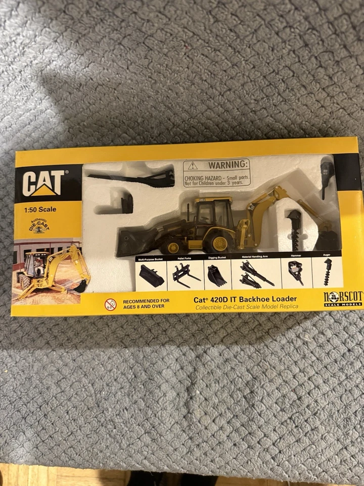Литой экскаватор-погрузчик Norscot 1:50 55061 CAT 420D IT. 2001 - Изображение 1 из 4