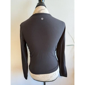 Camisa Lululemon Negra Manga Larga Ajustada Atlética Ocio Capas - Imagen 1 de 8