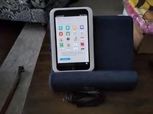 Barnes & Noble Nook HD Tablet /8GB/ Snow White /7 inch Model BNTV400 - Picture 1 of 4