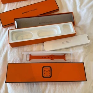 Hermes Apple Watch Sport Band Orange – 42/44/45/49mm Genuine Strap RARE - Zdjęcie 1 z 3