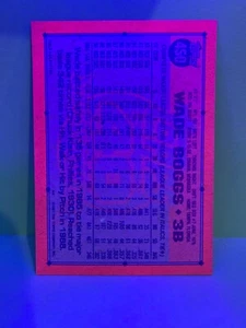 Wade Boggs 1991 Topps baseball glow back UV card - Picture 1 of 2