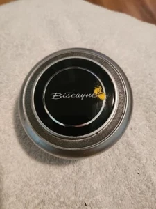 CHEVY BISCAYNE HORN BUTTON PART FITS 1967- 1968 USED 1967 1968 CHEVROLET - Picture 1 of 8