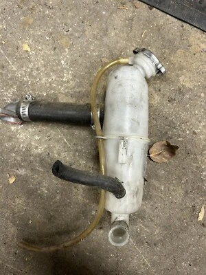 2005 Ski Doo REV Summit Mxz 800 600 500 Engine Coolant Fluid Bottle Tank Foto 1 de 3