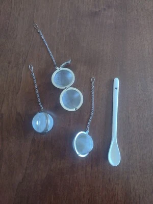 3 infusores de té y 1 cuchara de cerámica Foto 1 de 3