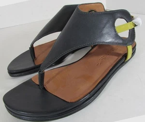 185 $ Gentle Souls Opal flache Damenschuhe mit T-Riemen-Sandale, anthrazitblau, US 6 - Bild 1 von 4