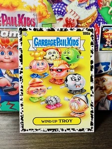 Gpk 2024 Kids at Play Aufzieh Troja ~schwarzer Rand~ #100a - Bild 1 von 2