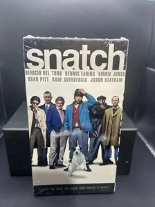NEW Snatch VHS Video Tape Pitt Del Toro Ritchie Movie Factory Sealed Brit Cult - Picture 1 of 5