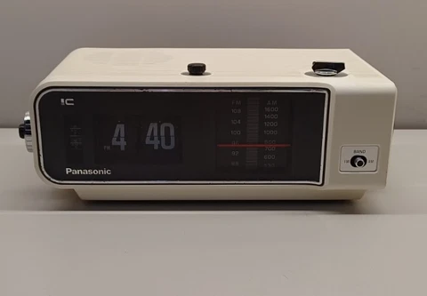Vintage Panasonic RC-6003 FlipClock Alarm AM/FM Radio Japan Cover