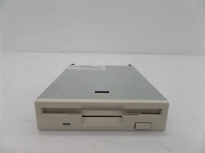 D-Link DFD-144 3.5in 1.44MB Floppy Drive  - Image 1 of 4