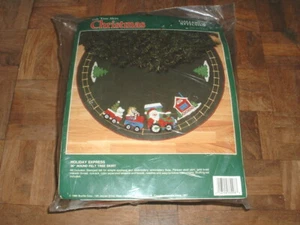 1990 Bucilla Gallery of Stitches 36" fieltro árbol falda Holiday Express kit 33098 - Imagen 1 de 1
