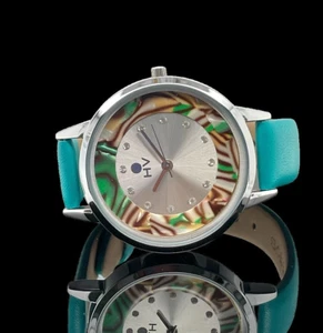 DAMEN QUARZ UHR MIT LEDERBAND  ZIFFERBLATT MIT ABALONE+KRISTALLE # SCHMUCKJAGD - Bild 1 von 4