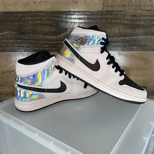 Women's Nike Air Jordan 1 Mid Iridescent Shoe Size 8.5 Rose Black BQ6472-602 - Picture 1 of 8