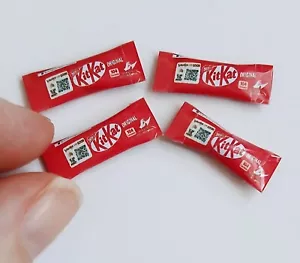 DOLLS HOUSE MINIATURE FOOD 1:12 * 4 X KIT KATS CHOCOLATE BARS * COMBINED P+P - Picture 1 of 3