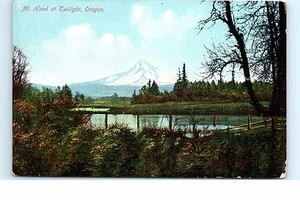 Postal sin usar de la década de 1910 Mt. Hood at Twilight Oregon Portland Área vista de la naturaleza - Imagen 1 de 2